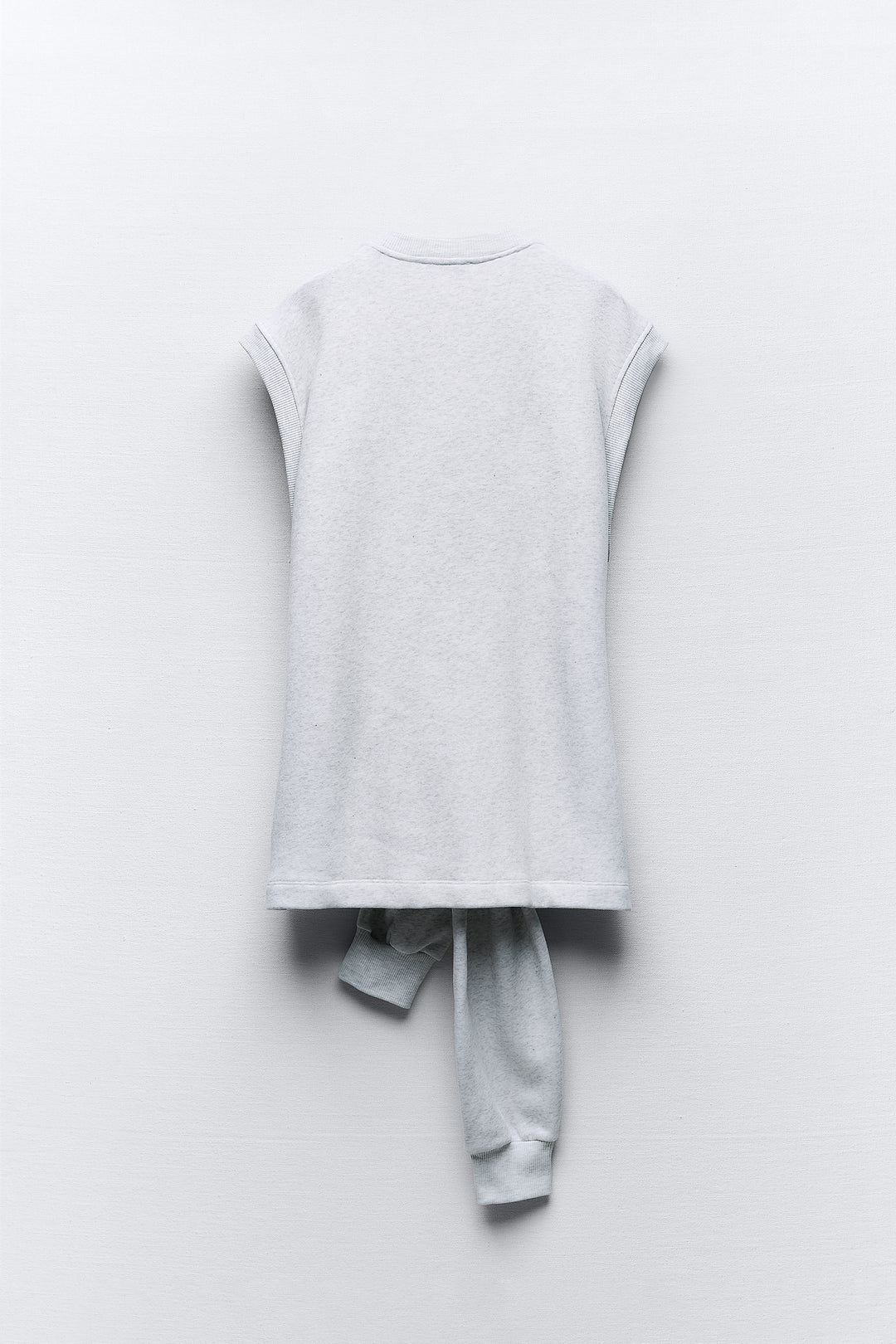 Sweat Col Rond Sans Manches Noué