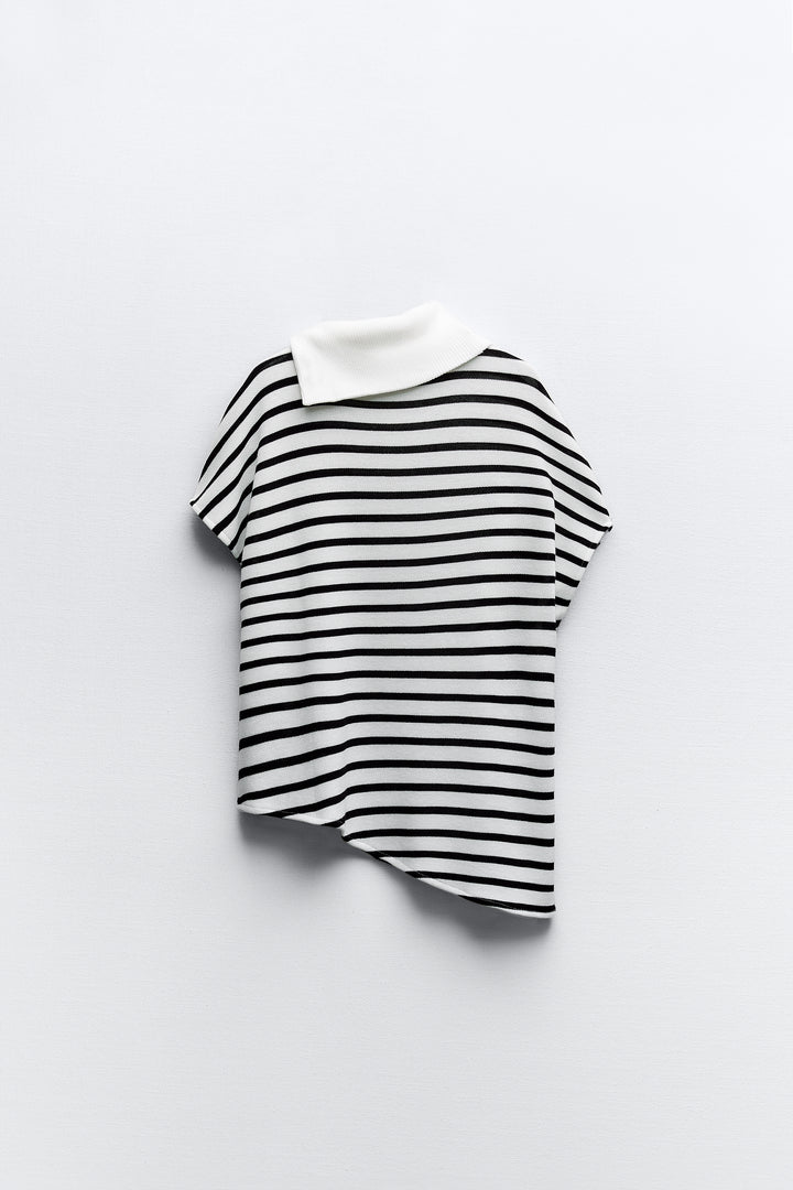 Top doux col rayé manches cape