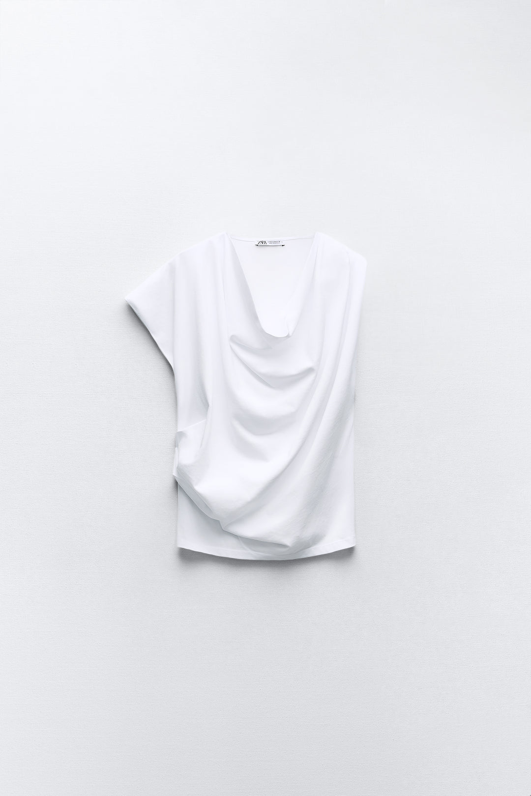 T-shirt blanc asymétrique drapé