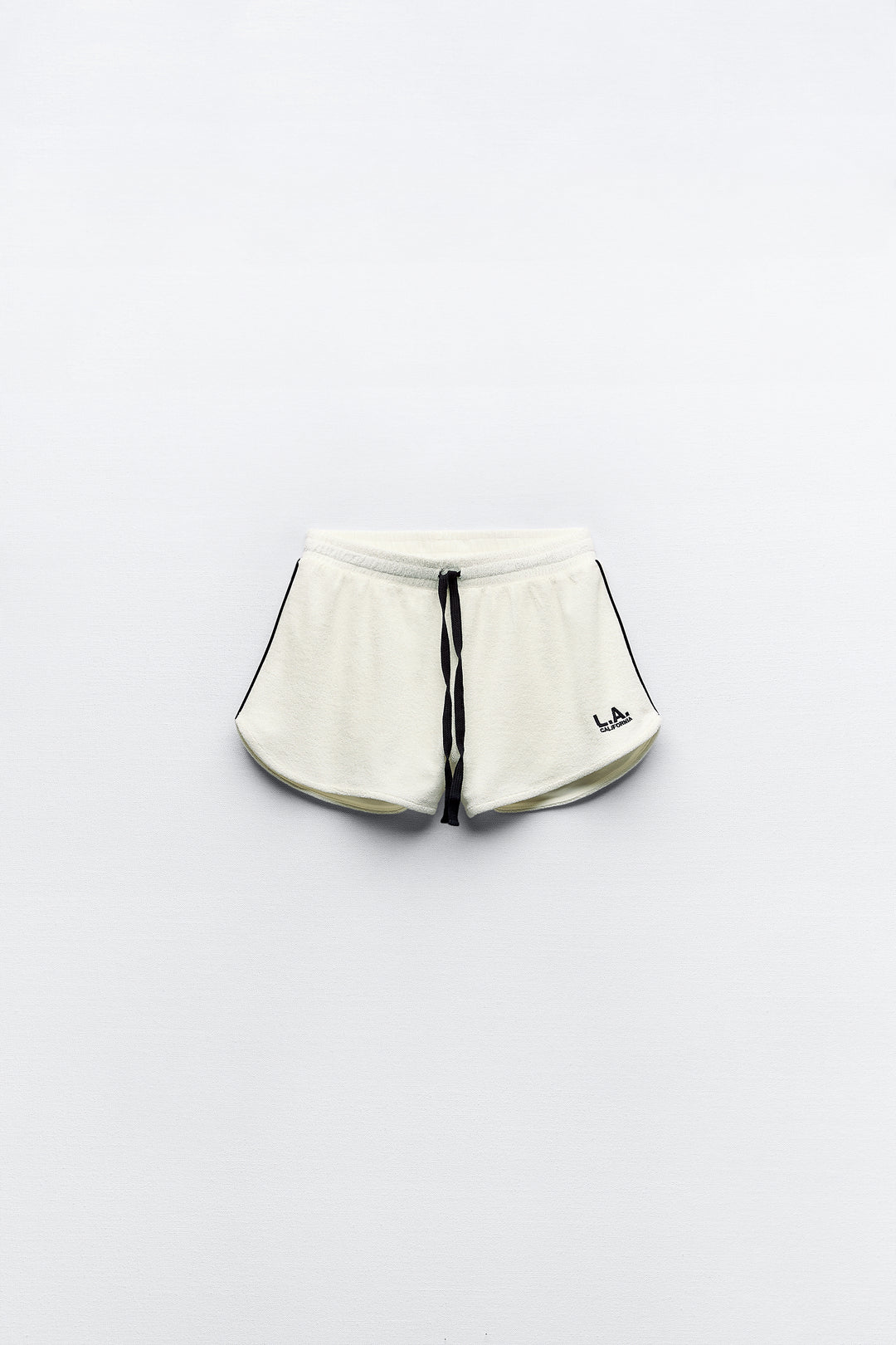 Short avec broderie L.A.