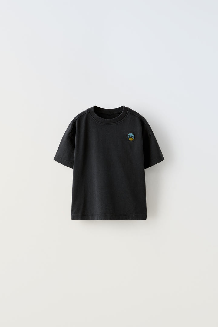 T-shirt avec mini broderie (Collection Surf)