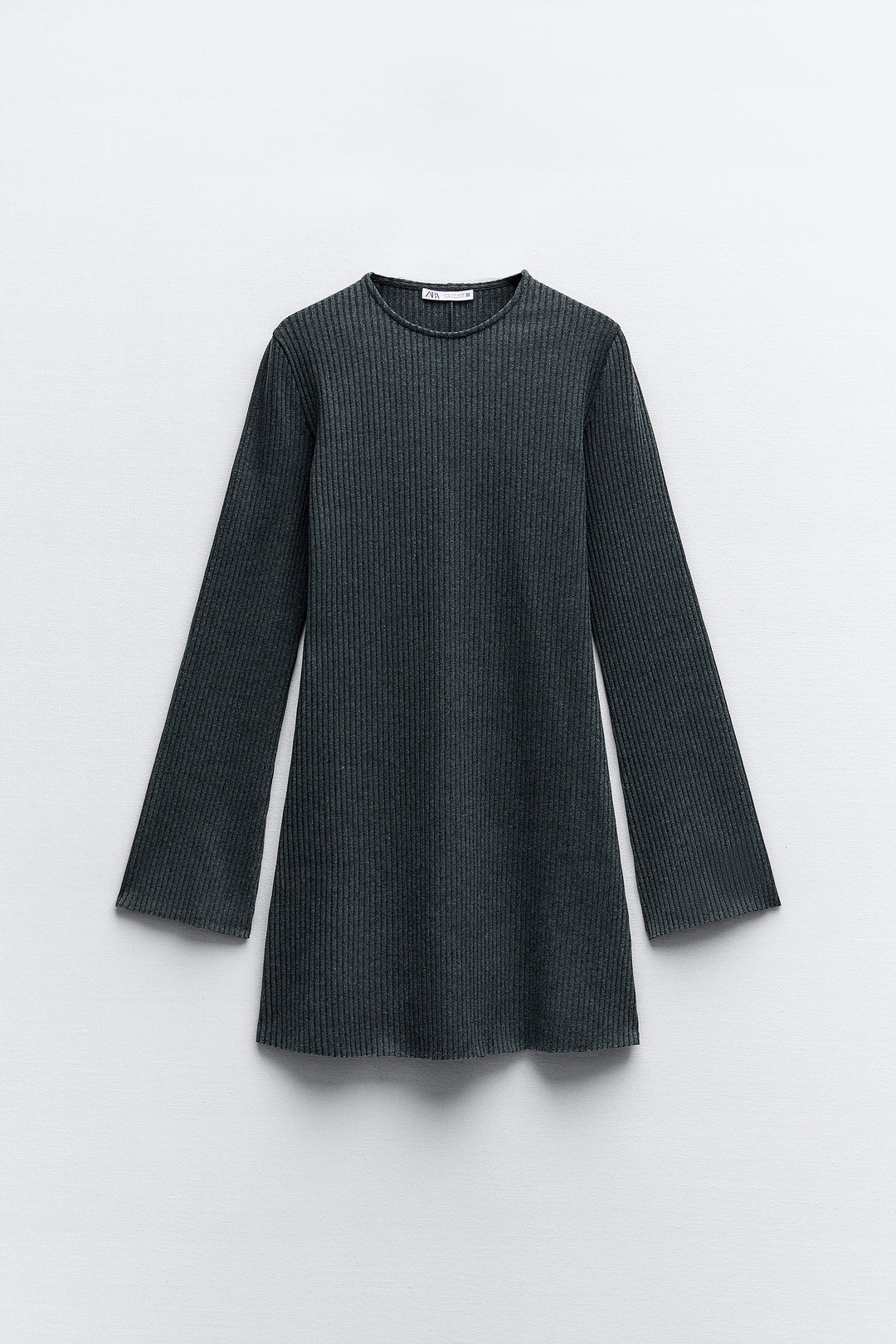 Robe Courte Côtelée Grattée Manches Raglan