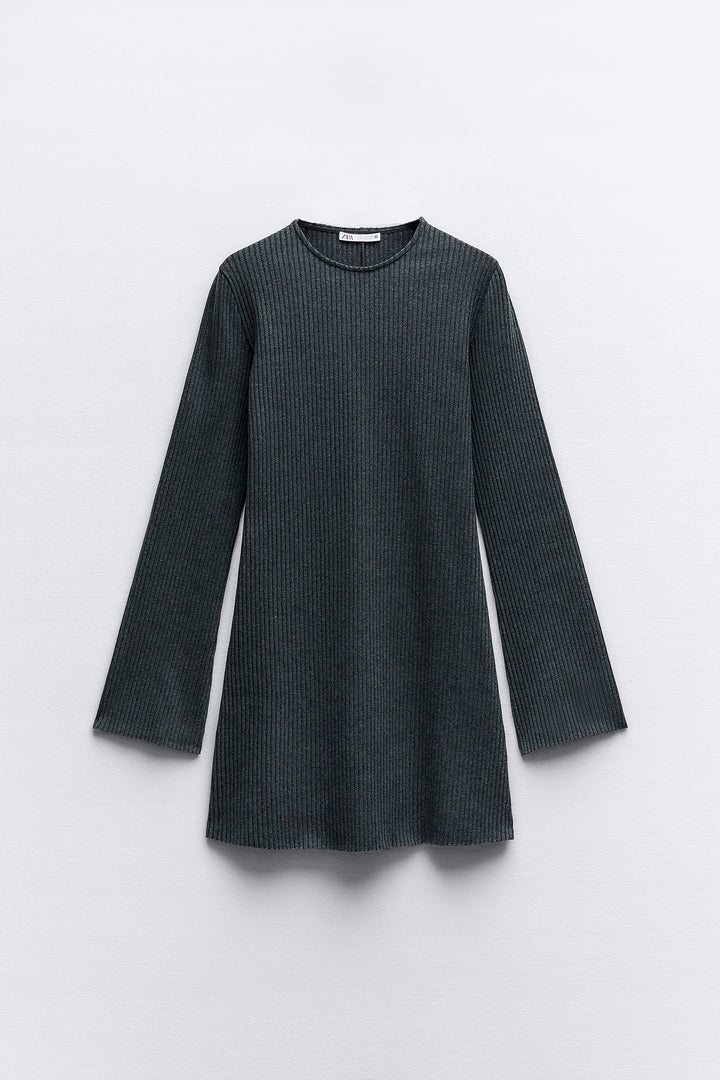Robe Courte Côtelée Grattée Manches Raglan