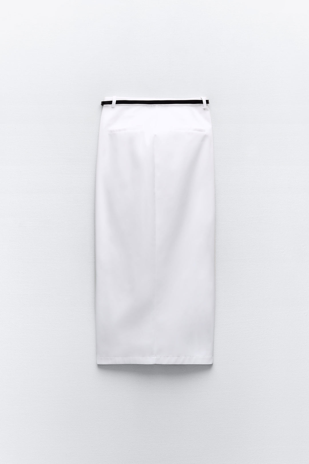 Ceinture fine en cuir synthétique noir