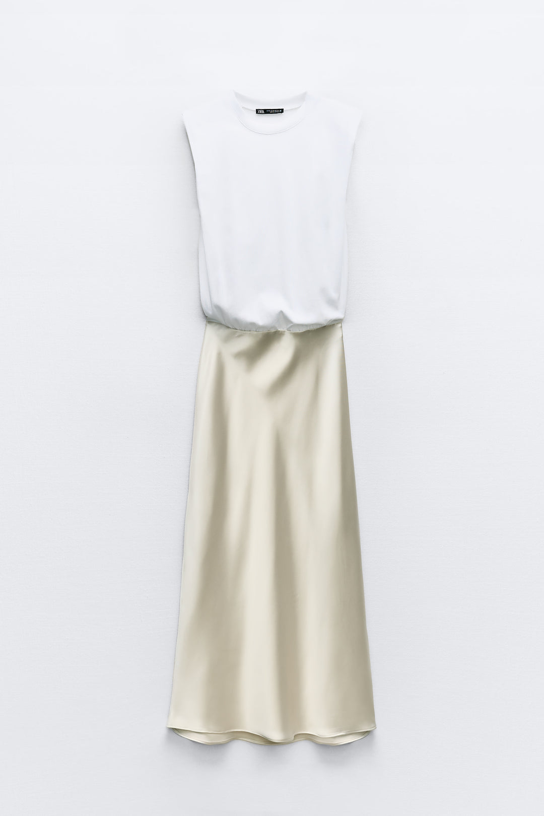 Robe combinée jupe fourreau satin**