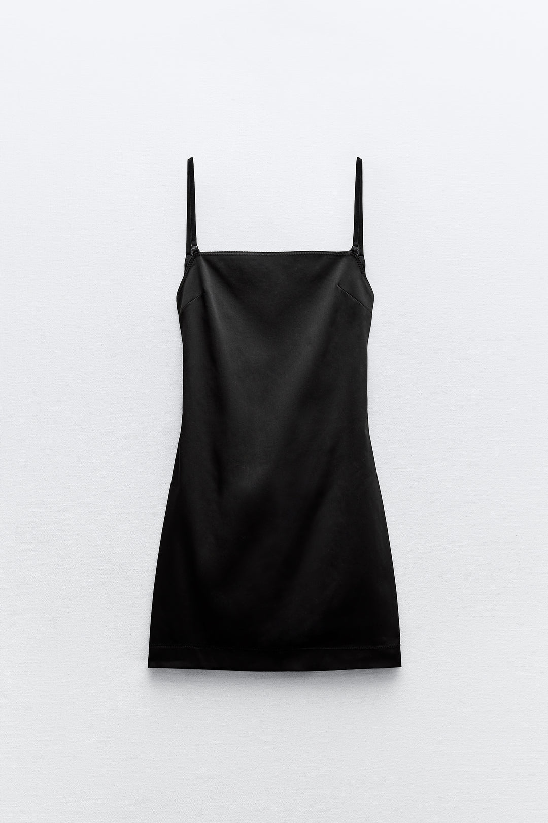 Robe courte à bretelles droite