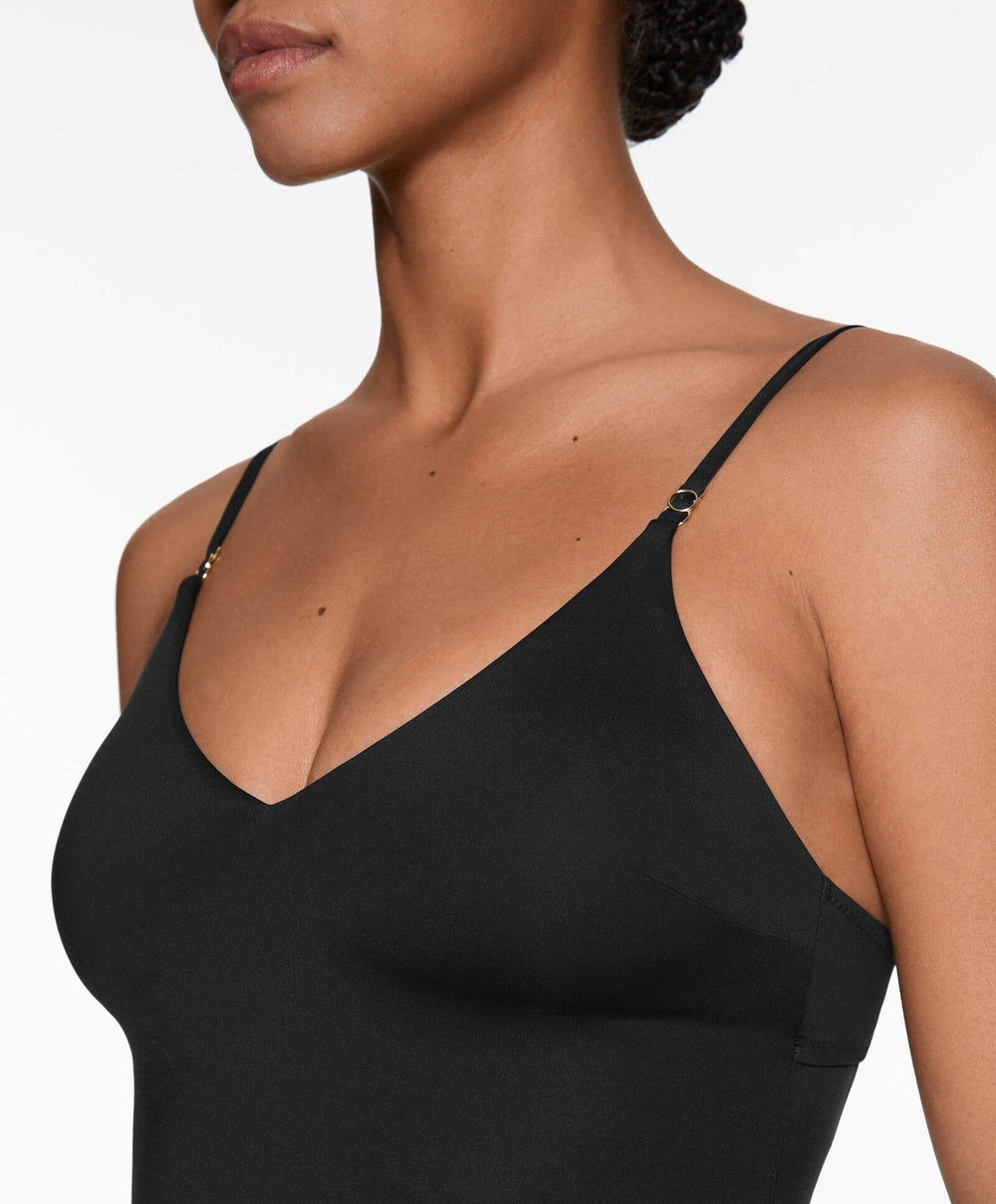 Moudda Oysho - Maillot de Bain Triangle Mousse Confort avec Détails - Tunisie 2