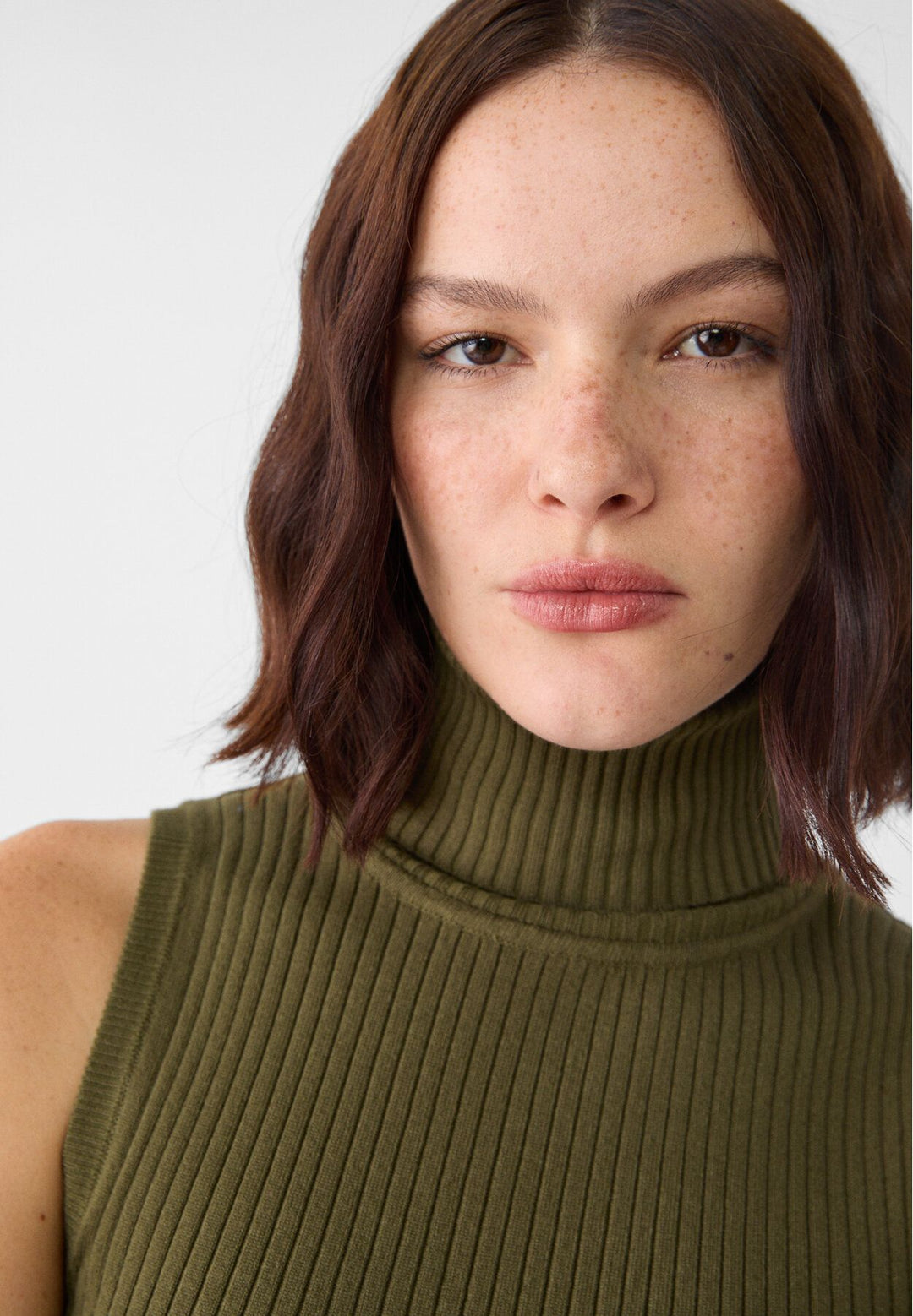 Moudda STRADIVARIUS - Top en Maille S/M Col Cygne - Tunisie 4