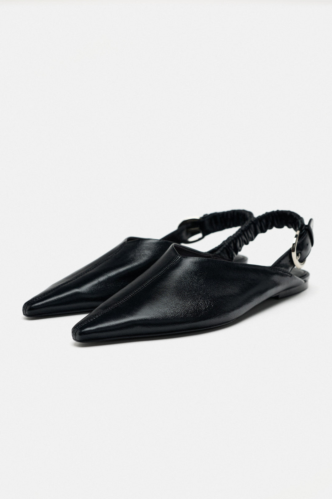 Babouche décolletée en cuir