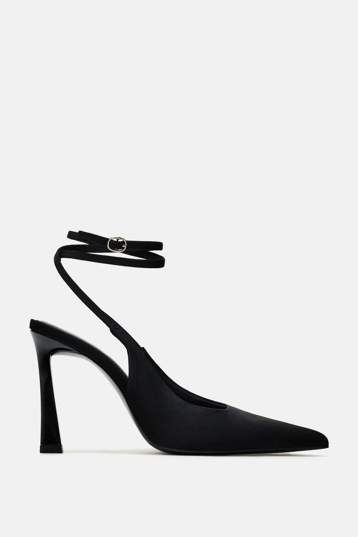 Décolleté talon attaché**
