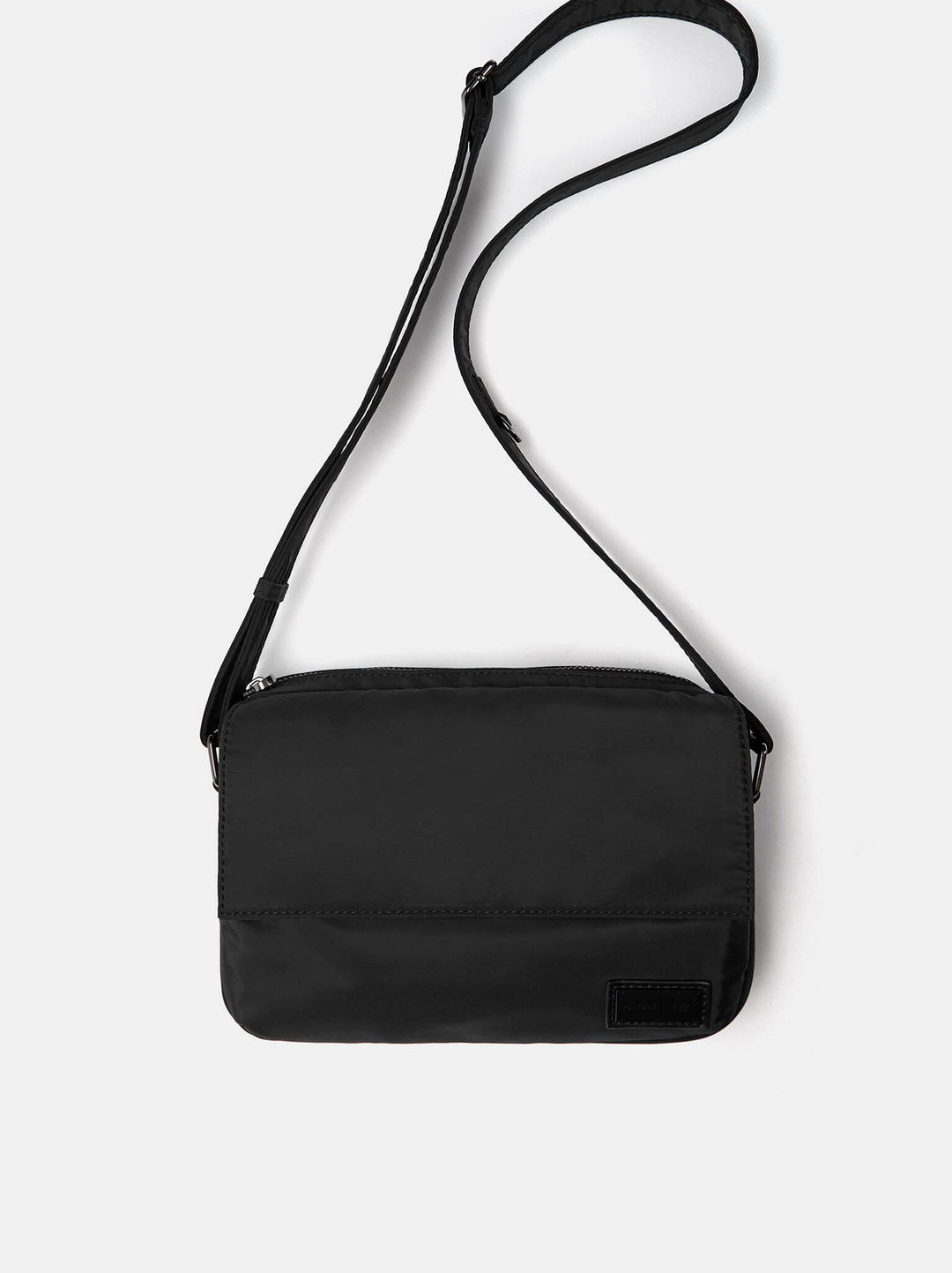 Moudda PULL & BEAR - Bandoulière Nylon Tapeta - Tunisie 4