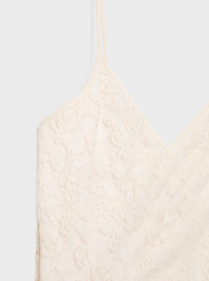 Moudda STRADIVARIUS - T-Shirt Crop Top en Dentelle - Tunisie 1