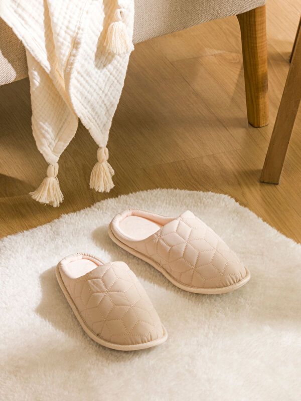 Moudda LC Waikiki - Pantoufles maison Femme Beige - Tunisie 1