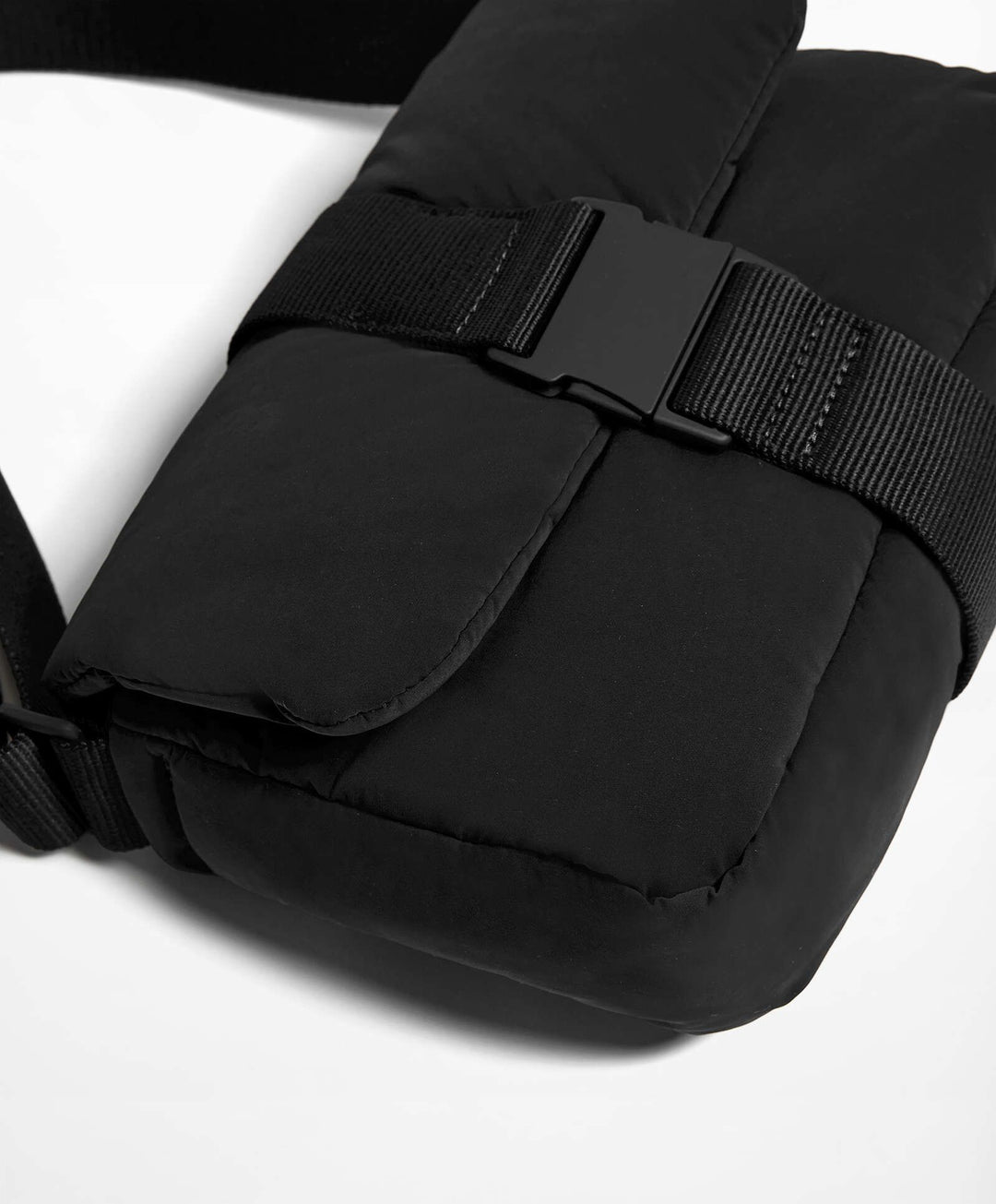 Moudda Oysho - Mini Sac en Nylon avec Boucle - Tunisie 6