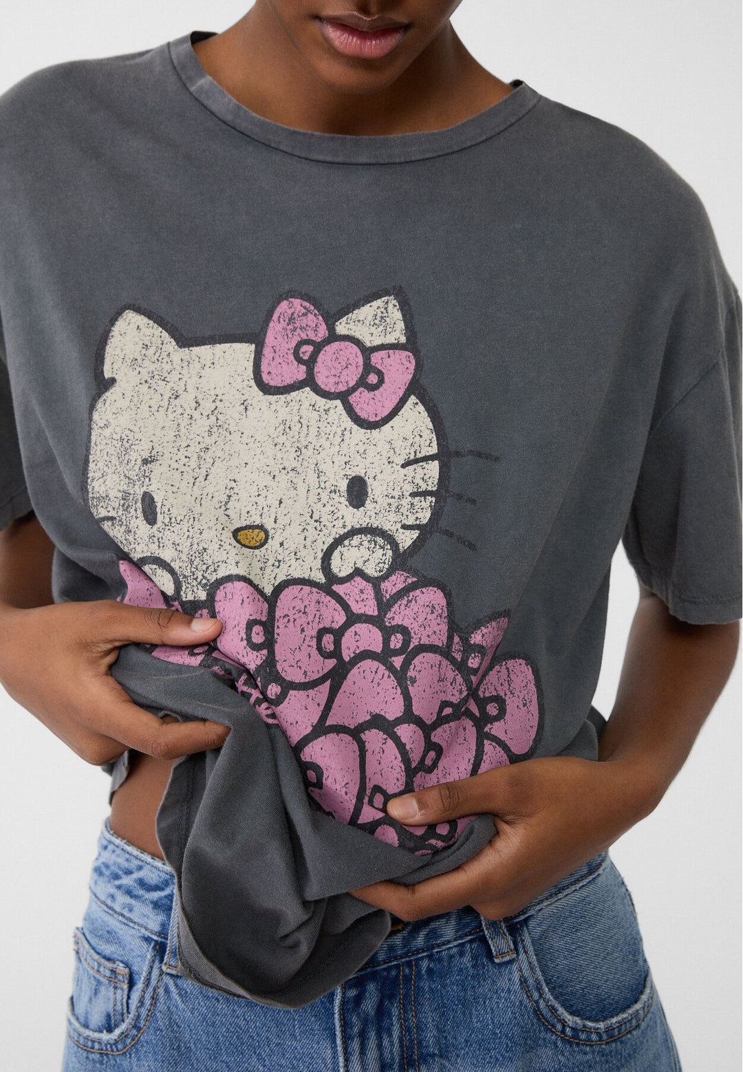 Moudda STRADIVARIUS - T-Shirt Oversize Hello Kitty - Tunisie 4