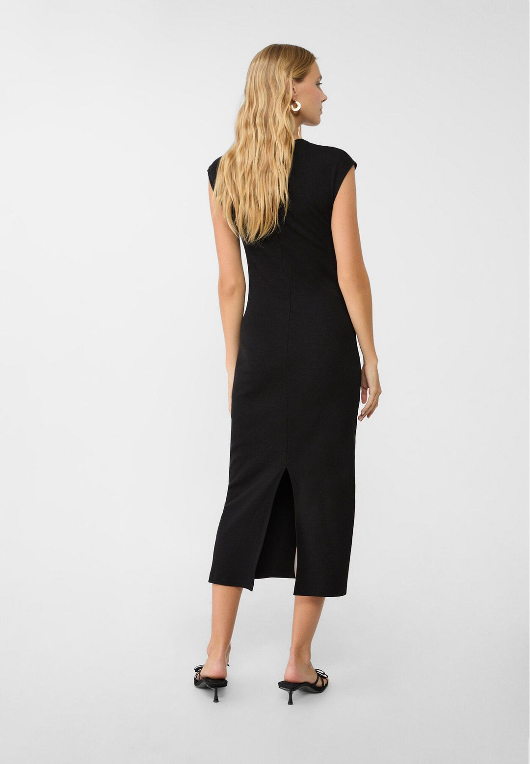 Moudda STRADIVARIUS - Robe Midi en Maille Rib Mini Manches - Tunisie 5