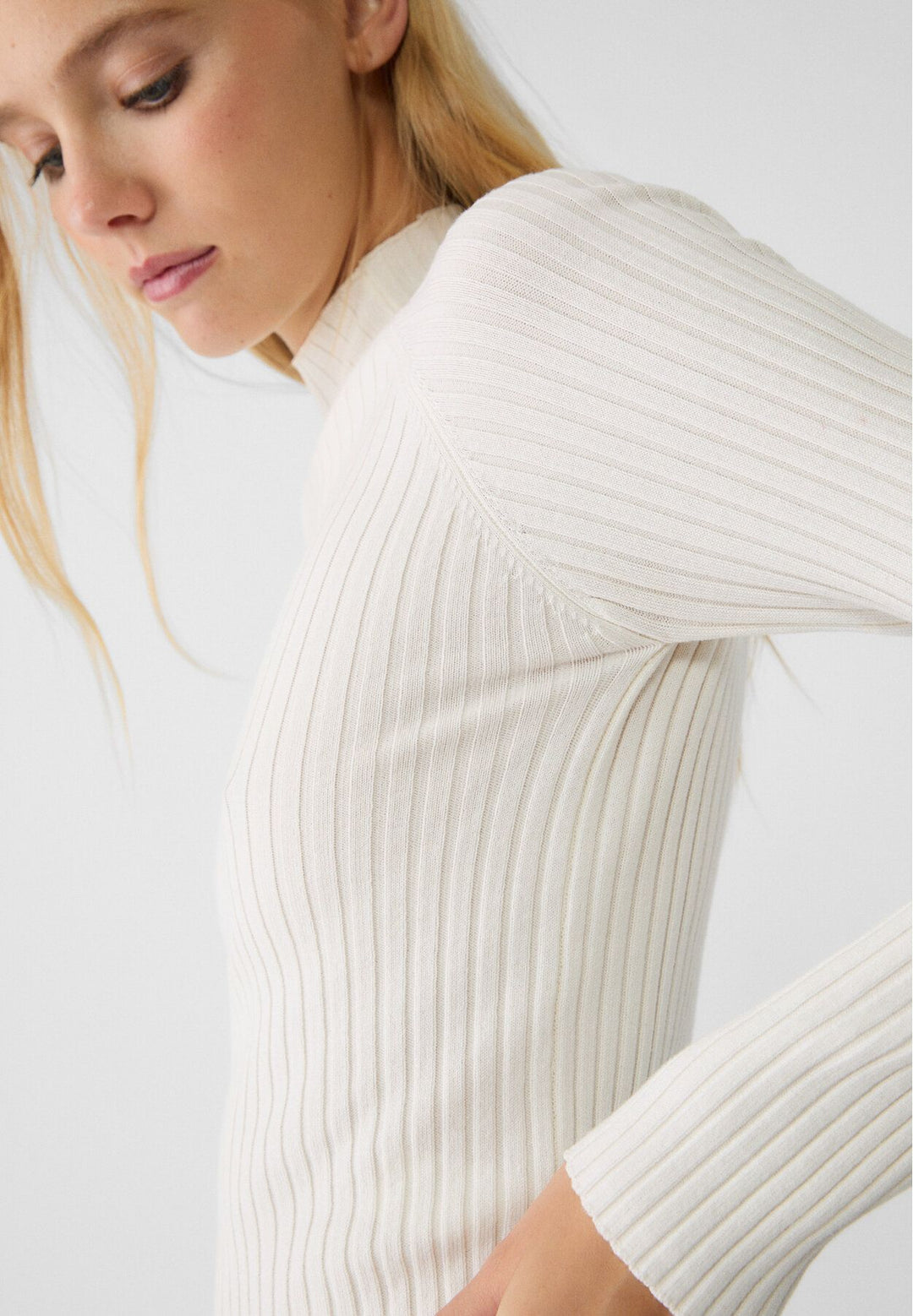 Moudda STRADIVARIUS - Pull en Maille Demi-Col en Maille Canalé - Tunisie 4