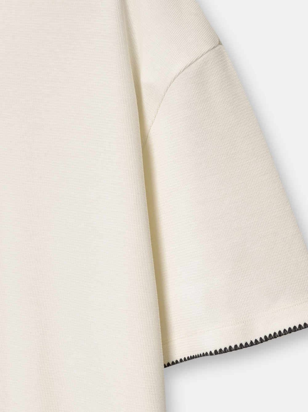 Moudda PULL & BEAR - T-Shirt Demi-Manches Structure Détail Coutures - Tunisie 2
