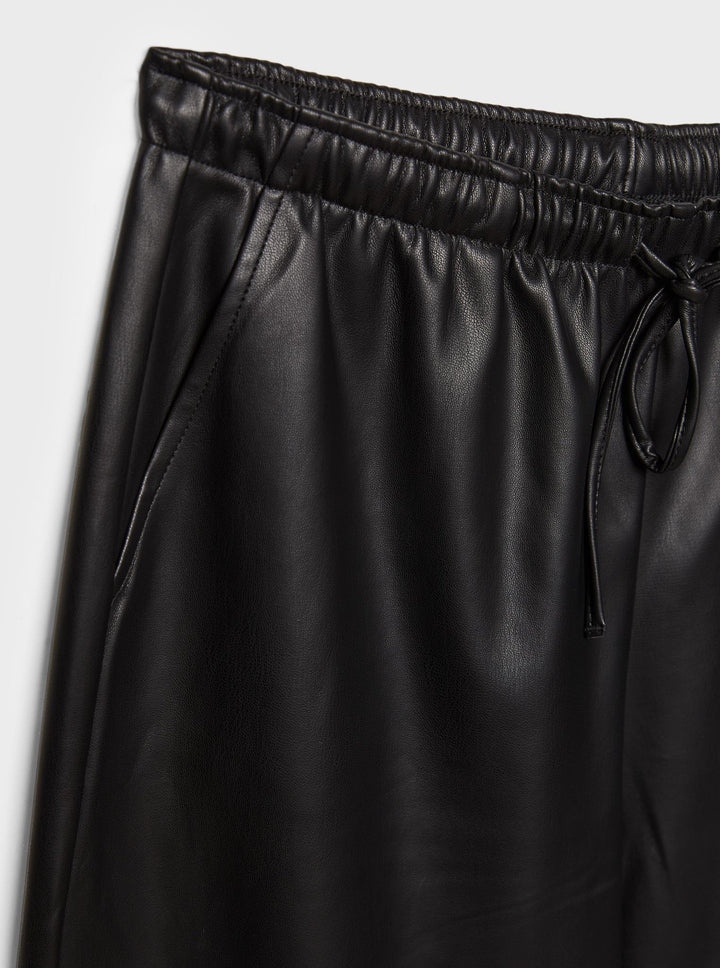 Moudda STRADIVARIUS - Pantalon en Simili Cuir Pull-On - Tunisie 2
