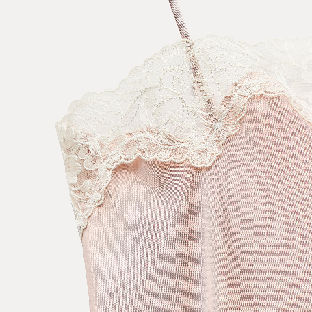 Moudda ZARA - Top bretelle satin col droit avec dentelle - Tunisie 3