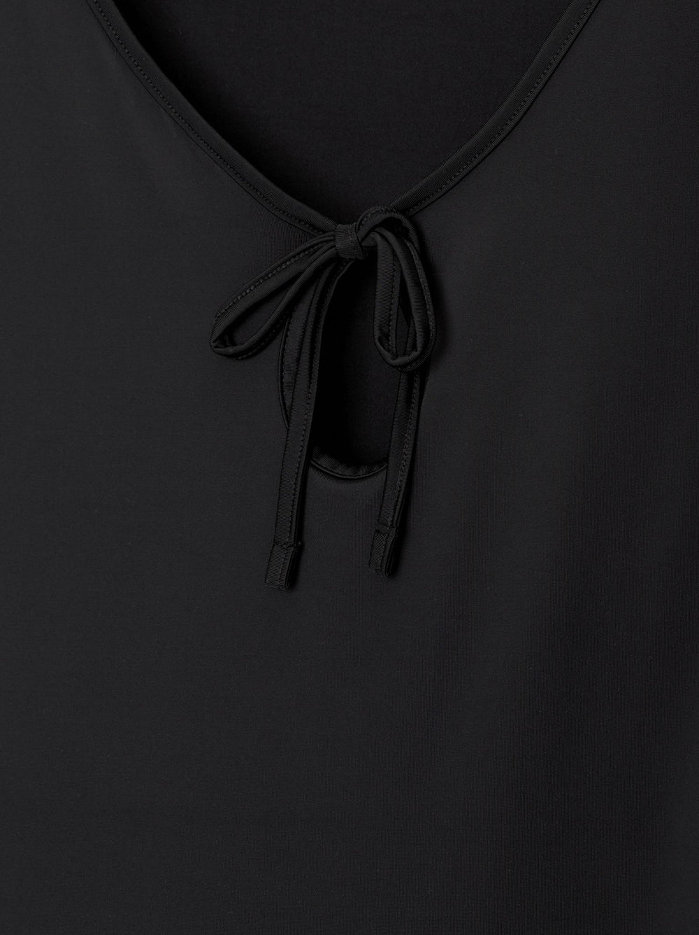 Moudda PULL & BEAR - Robe Mini Polyamide Cut Out Encolure En Ligne - Tunisie 2