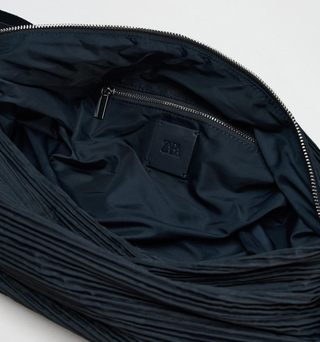 Moudda ZARA - Sac banane nylon plissé - Tunisie 2