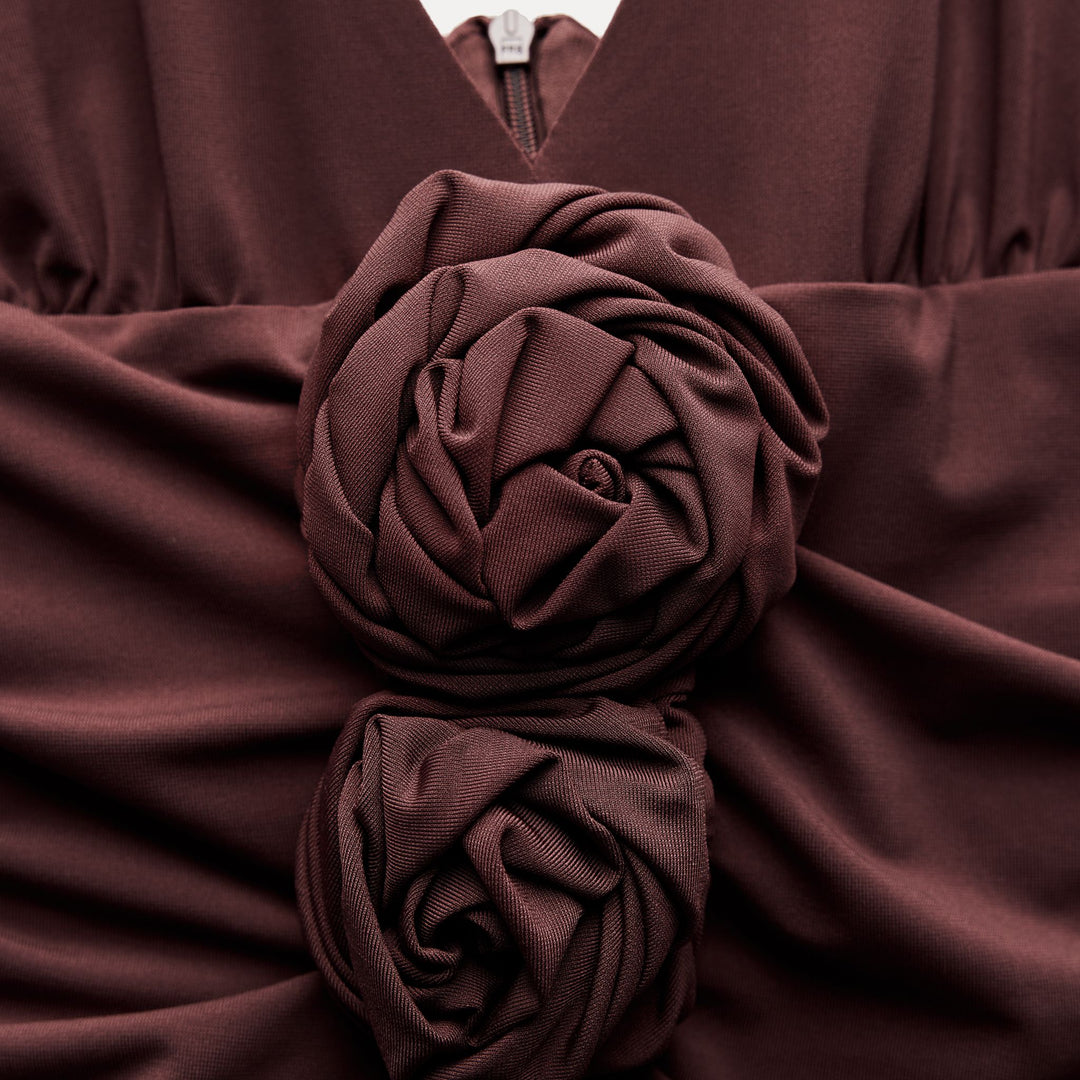 Moudda ZARA - Robe mi-longue en maille drapée, bretelles, fleurs poitrine - Tunisie 3