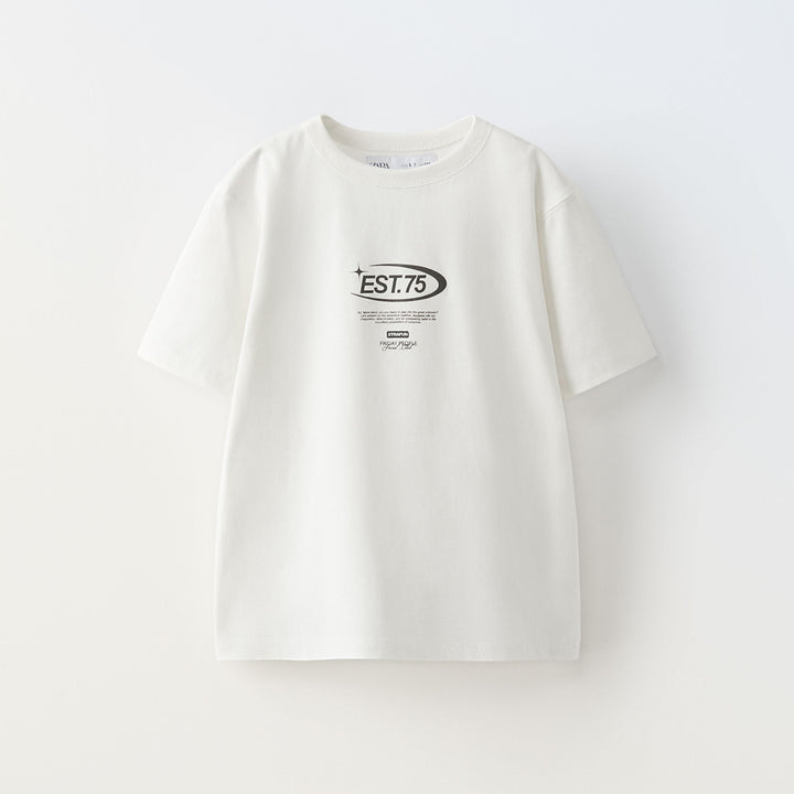 Moudda ZARA - T-shirt graphique à fond blanc - Tunisie 1