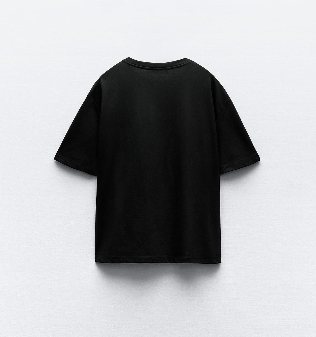 Moudda ZARA - T-shirt épaule ornée de bijoux - Tunisie 1