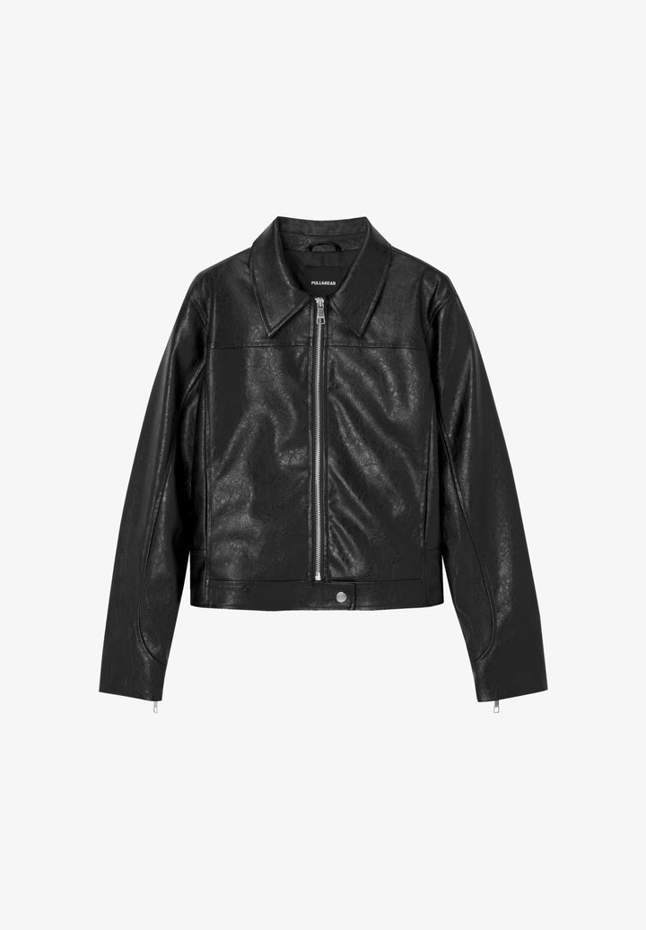Veste en cuir synthétique verni noir