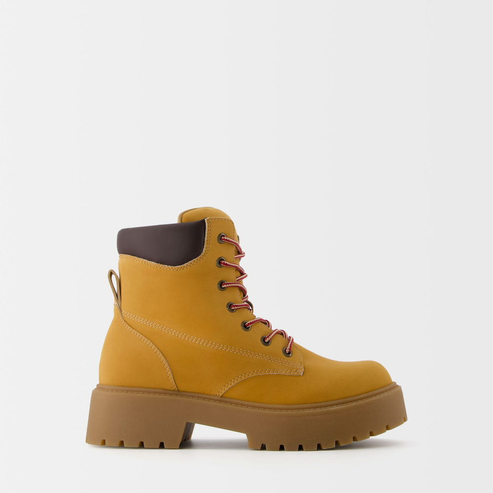 Moudda BERSHKA - Bottines lacées style montagne - Tunisie 2