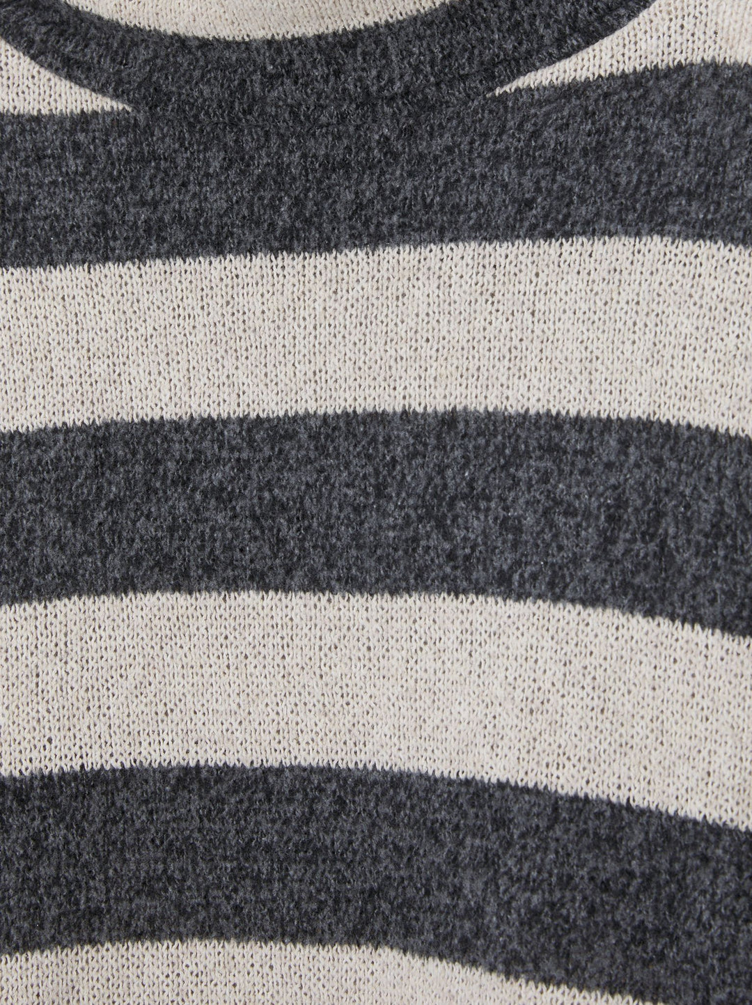 Moudda PULL & BEAR - Sweater - Tunisie 4