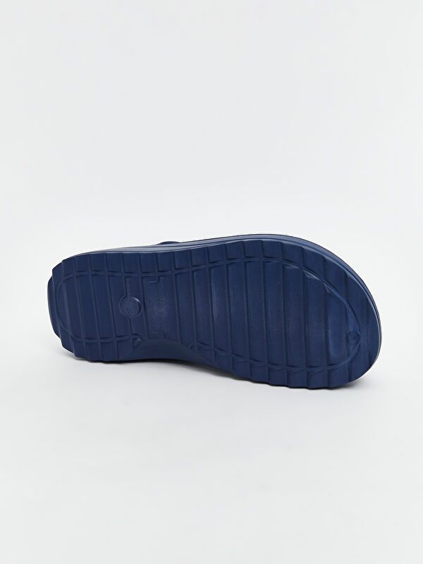 Moudda LC Waikiki - Pantoufles légères couleur Bleu marine pour hommes - Tunisie 4