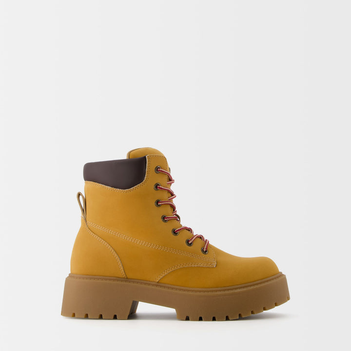 Moudda BERSHKA - Bottines lacées style montagne - Tunisie 1