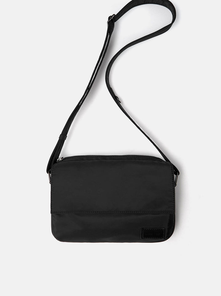 Moudda PULL & BEAR - Bandoulière Nylon Tapeta - Tunisie 3
