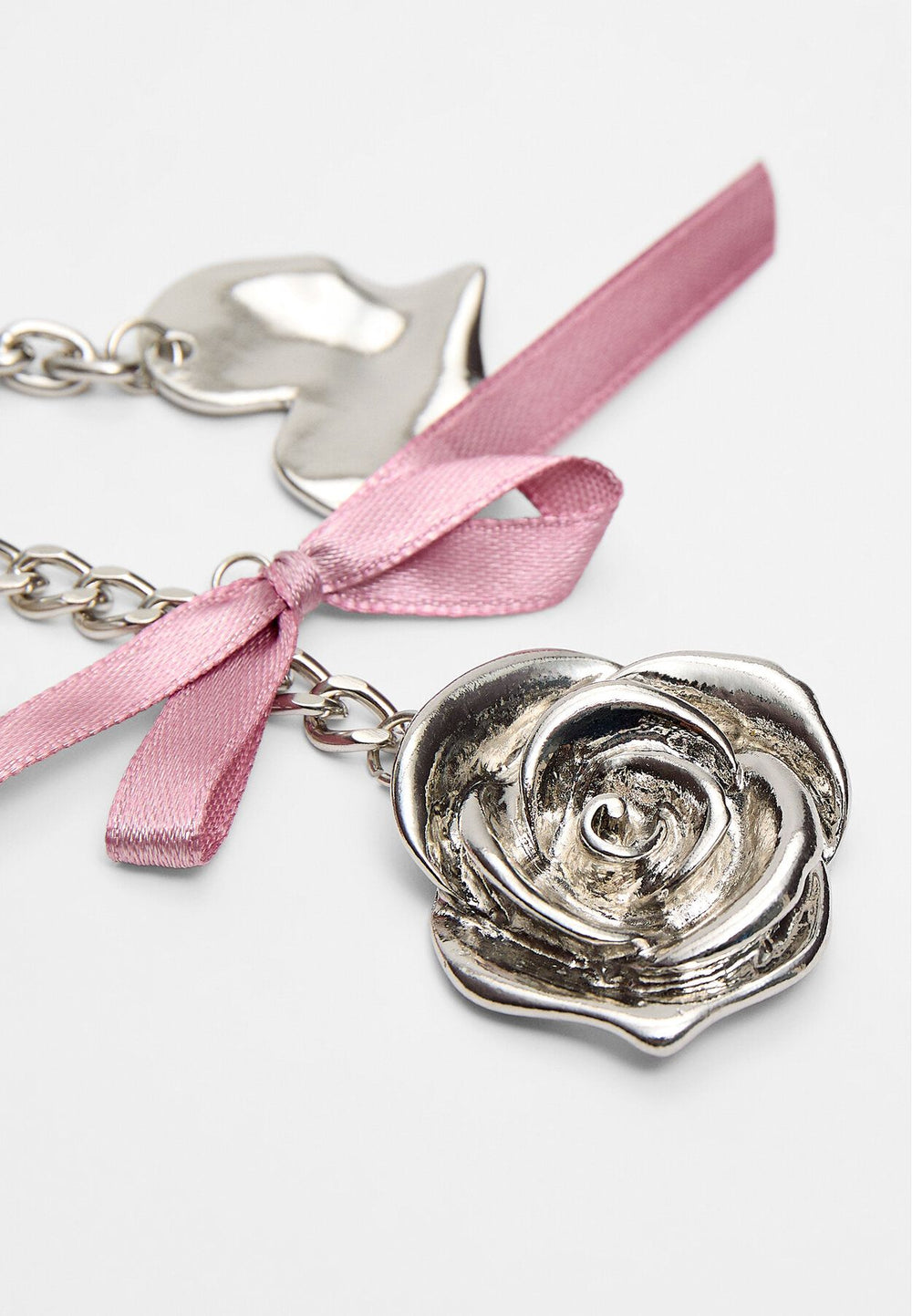 Moudda STRADIVARIUS - Porte-Clés Rose Nœud et Cœur - Tunisie 2