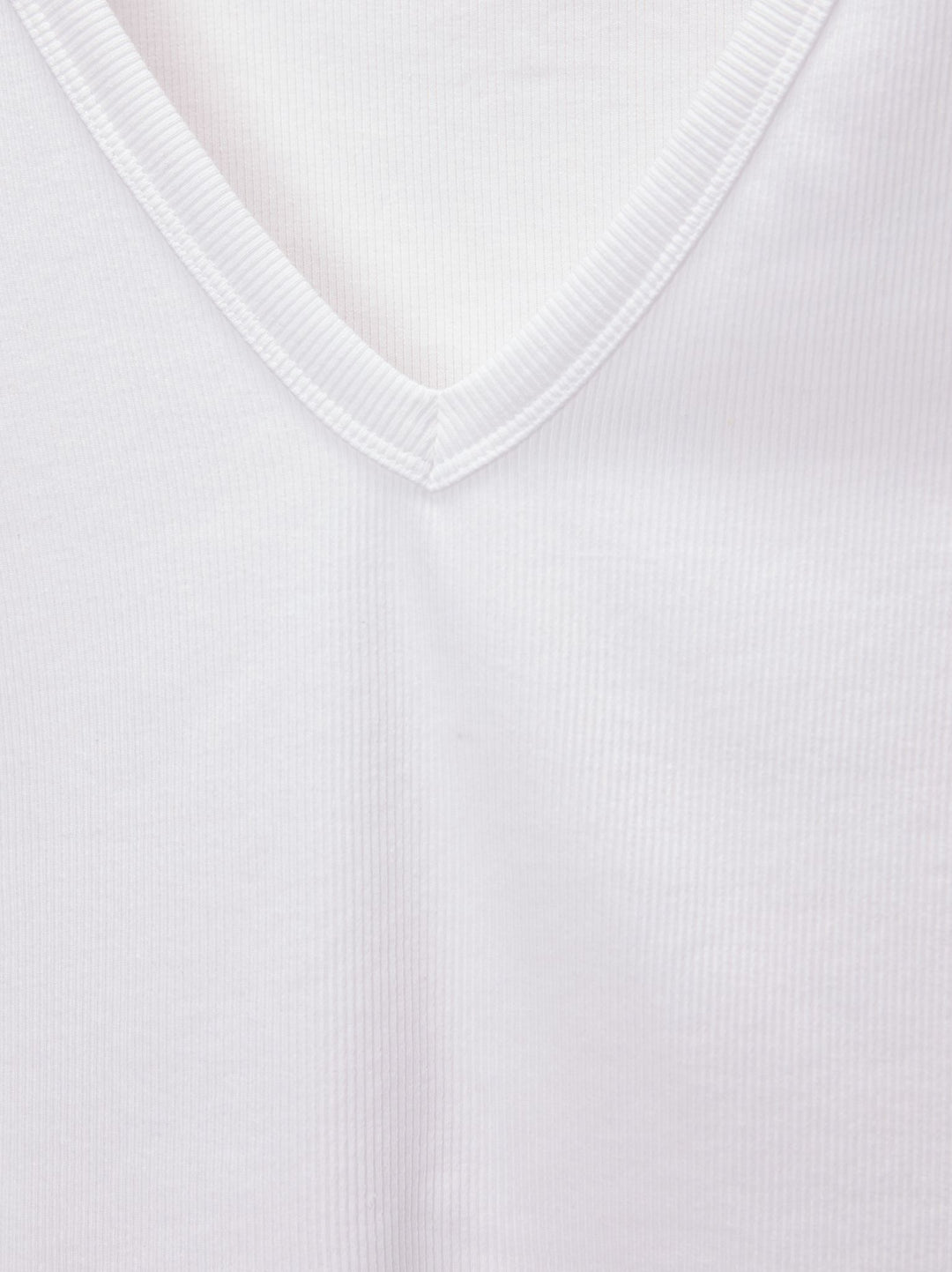 Moudda PULL & BEAR - T-Shirt Basique Crop Côtelé Encolure V Blanc - Tunisie 4