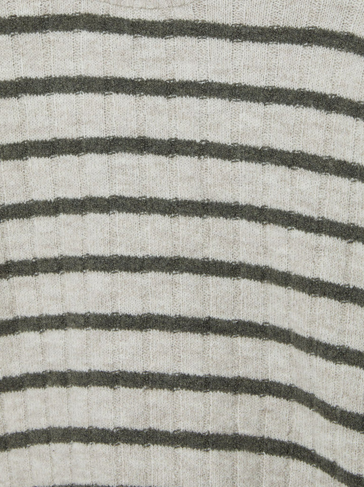 Moudda PULL & BEAR - Sweater - Tunisie 5