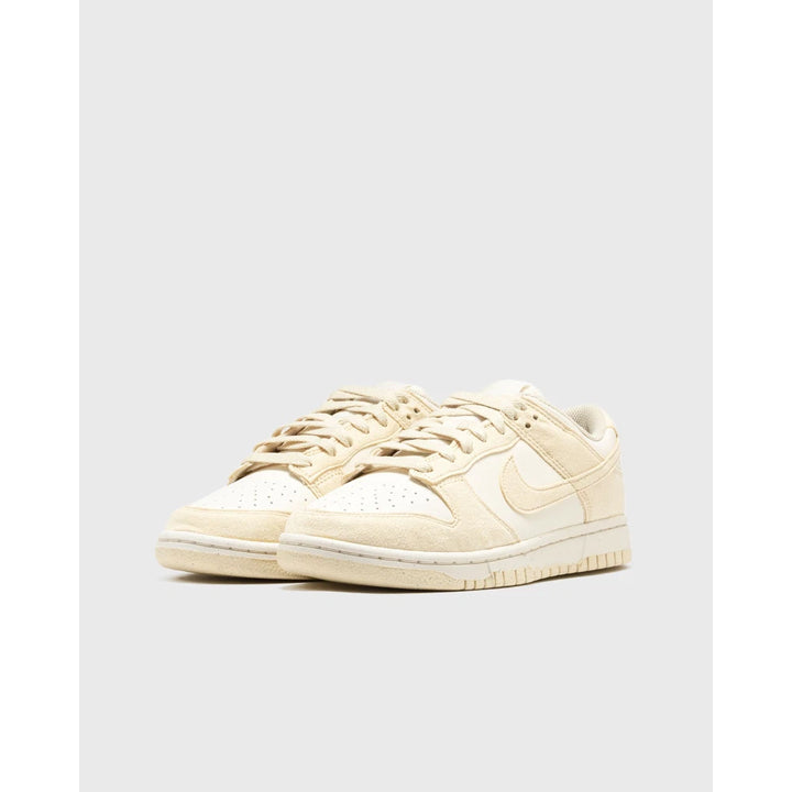 W DUNK LOW